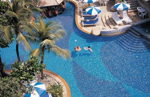 Patong Hotel | Habitación Deluxe # 10, vista parcial al mar
