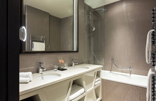 Chaillot Apartamento | Deluxe Room In the Heart Of Tour Eiffel Paris