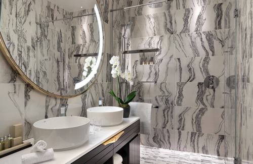 Champs-Elysees Apartamento | Deluxe Room With Aircon In Champs Elysees