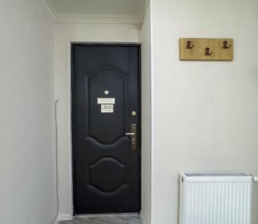 Tbilisi Apartamento | Deluxe Rooms and Apartments Near Metro