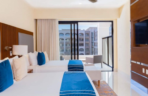 Cabo San Lucas Hotel | Estudio Deluxe ✩ 549 ft² ✩ Impresionante puesta de sol ✩ Terraza privada