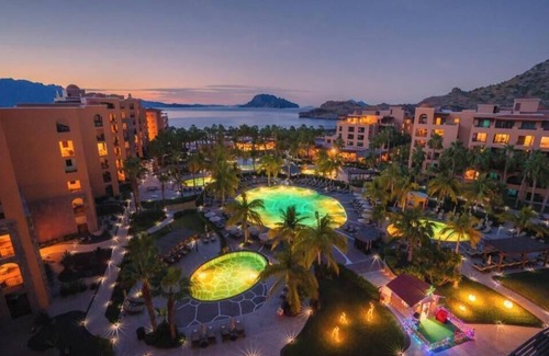 Loreto Villa | Deluxe Suite