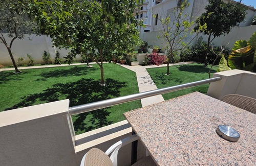 Vlore Villa | Deluxe Triple Room