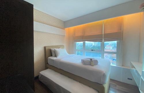 Braga Apartamento | Deluxe & Well Appointed 2BR at El Royale Apartment By Travelio