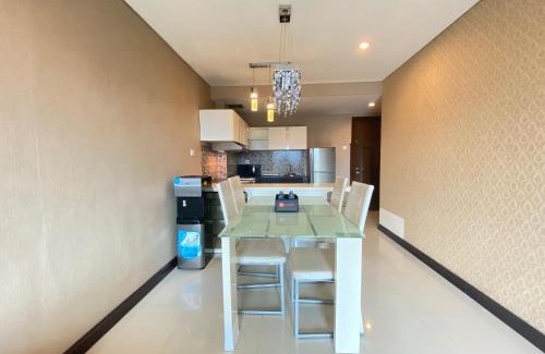 Braga Apartamento | Deluxe & Well Appointed 2BR at El Royale Apartment By Travelio