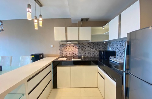 Braga Apartamento | Deluxe & Well Appointed 2BR at El Royale Apartment