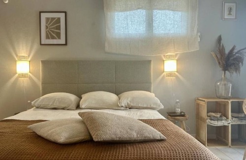 Plassac Cama Y Desayuno | Demeure de l'Estuaire : Twin Room with Private Bathroom