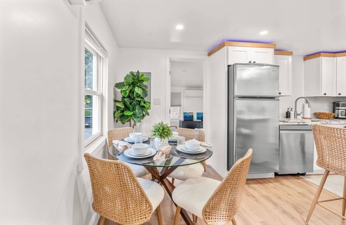 Dennis Port Casa | Dennis Beach Paradise – Cozy 2BR Retreat with Hot Tub & Firepit