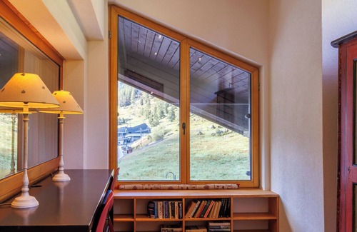 Noveli Apartamento | Dents Rousses B4 by Interhome