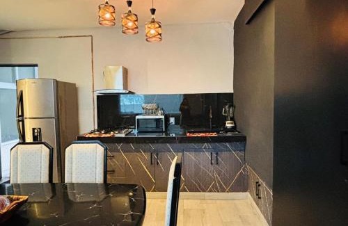 Venustiano Carranza Apartamento | Depa Frente al aeropuerto hasta 12 Huéspedes