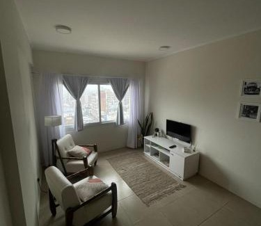San Nicolas de los Arroyos Apartamento | Departamento en Plaza Mitre, inmejorable!