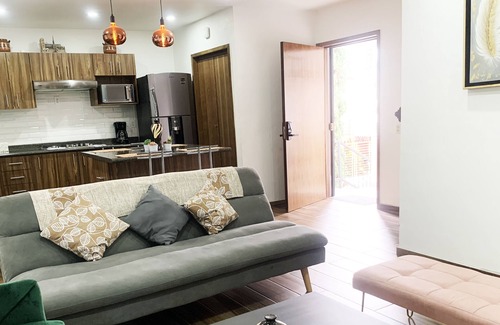 San Pedro Tlaquepaque Casa | Departamento Loma Bonita