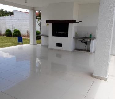 Santa Cruz Apartamento | Departamento Planta Baja con parqueo en Condominio