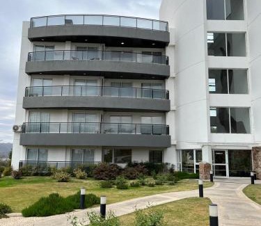 Villa Parque Siquiman Apartamento | Departamento Veneto Village - K -
