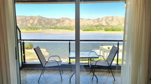 Villa Parque Siquiman Apartamento | Departamento frente a lago Carlos Paz - Villa Siquiman - Complejo Veneto Village