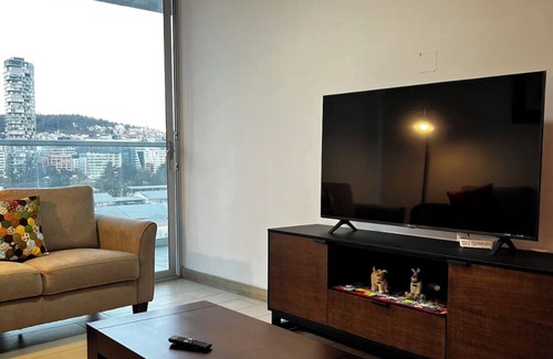 La Carolina Apartamento | Departamento 3- cuartos con piscina e increíble vista, WiFi en Quito.