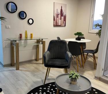 Rancagua Apartamento | Departamento- al costado Del hospital regional- cercano a safari - panamericana 5 - parking privado - wifi - 2 hab -2 Baños