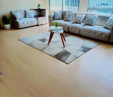 Quito Apartamento | Departamento completo cerca de Embajada Americana