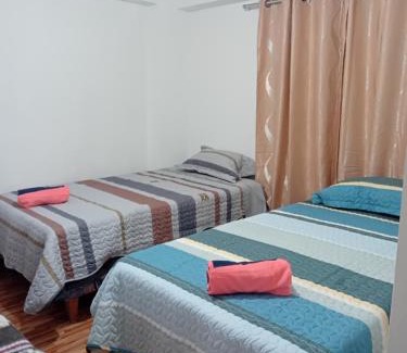 Cusco Apartamento | Departamento con 2 dormitorios, cochera, y hasta 5 huesped