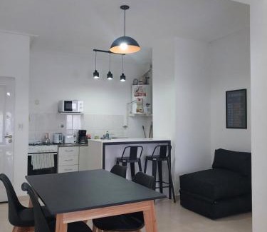 Bahia Blanca Apartamento | DEPARTAMENTO con COCHERA PARA 5 PERSONAS