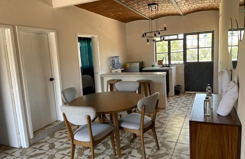 Etzatlan Apartamento | Departamento de 2 habitaciones en nuestro Hotel Cuatro Caminos en Etzatlán.
