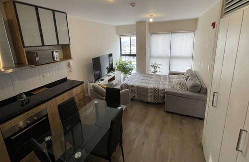 Santiago de Surco Apartamento | Departamento de Estreno Frente a la Embajada de USA Piscina - Coworking