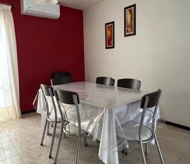 San Martin Apartamento | Departamento de Huéspedes