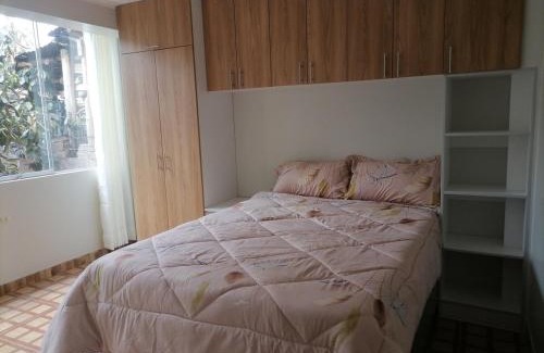 San Juan Bautista Apartamento | Departamento familiar cómodo y acogedor