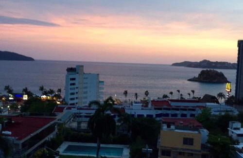 Farallon Apartamento | Departamento Familiar en Acapulco con Hermosa Vista!