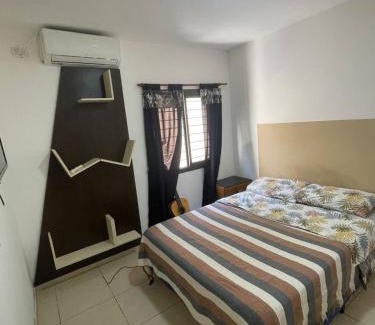 San Juan Apartamento | Departamento frente al shopping con patio