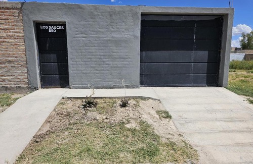 General Roca Apartamento | Departamento Los Sauces 850