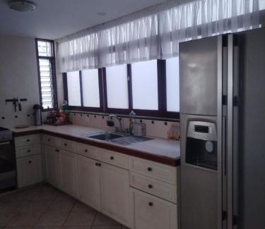 Trujillo Apartamento | Departamento luminoso frente de la playa Huanchaco