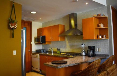 Playa Diamante Apartamento | Departamento Mayan Lakes T9 - Albercas, club de playa, tenis, pádel y más