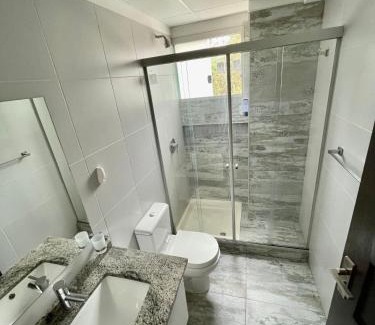 Tropical Lowlands Apartamento | Departamento moderno cerca de la Av América Cochabamba