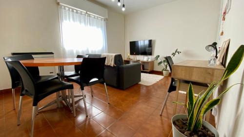 Trelew Apartamento | Departamento por Día en Trelew, espacioso y cerca de todo!