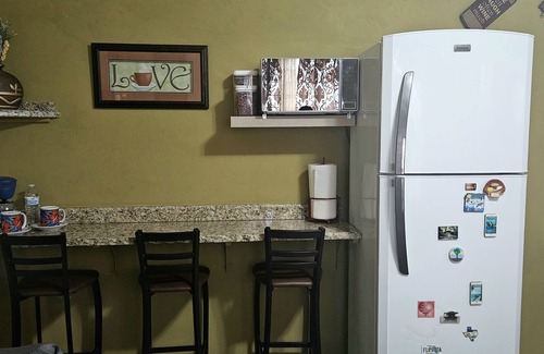 Piedras Negras Apartamento | Departamento recién remodelado a 5 min del aeropuerto y 10 min del puente int.