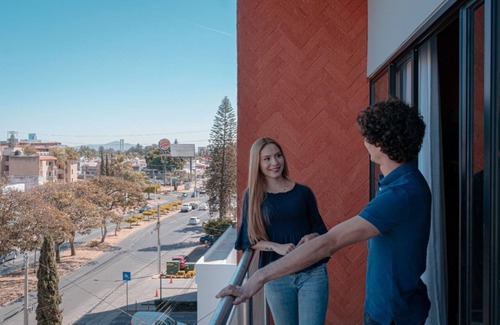 Zapopan Apartamento | Departamentos Equipados Estilo Vanguardista y Moderno con 2 habitaciones 2 baños