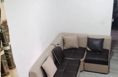 Quito Historic Center Apartamento | DEPARTAMENTO JUNTO A LA BASÍLICA DEL VOTO NACIONAL