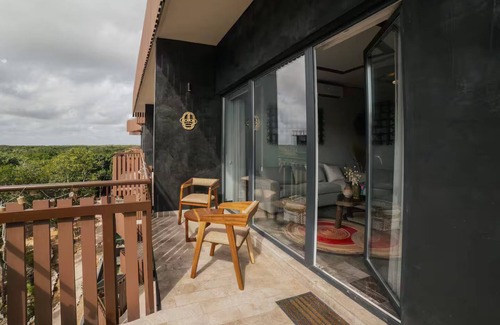 Playa Paraiso Apartamento | Depto de Lujo, 2 Hab con vista parcial al mar!