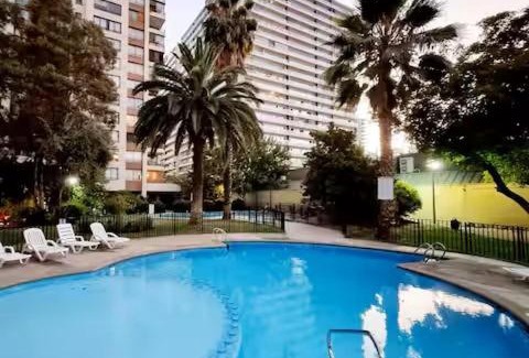 Macul Apartamento | Depto full, excelente vista, parking y piscina