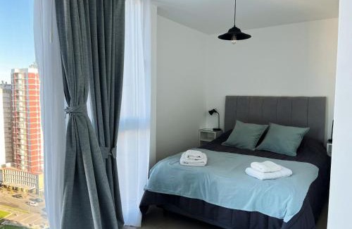 La Perla Apartamento | Depto Pablo - Depto Royal Park en zona La Perla con vista al mar y amenities 4 PAX - Hola Sur