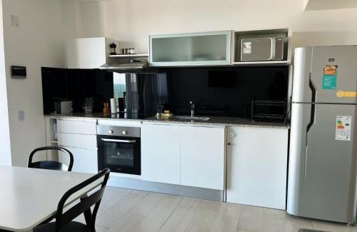 La Perla Apartamento | Depto Pablo - Depto Royal Park en zona La Perla con vista al mar y amenities 4 PAX - Hola Sur