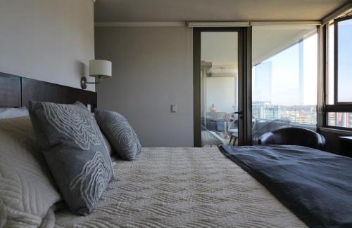 Apoquindo Apartamento | Depto Premium a pasos del Parque Arauco con aire acondicionado