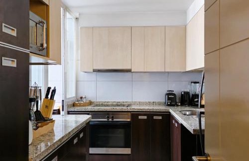 Apoquindo Apartamento | Depto Premium a pasos del Parque Arauco con aire acondicionado