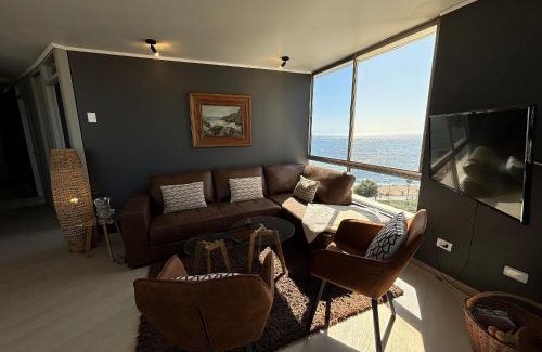 Vina del Mar Apartamento | Depto remodelado vista al mar en Avda San Martin