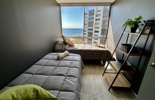 Vina del Mar Apartamento | Depto remodelado vista al mar en Avda San Martin