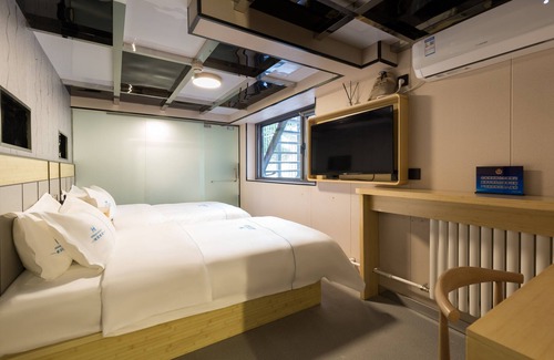 Middle Chaoyang Hotel | DequanHotel ShifoyingSubwayStationBranch