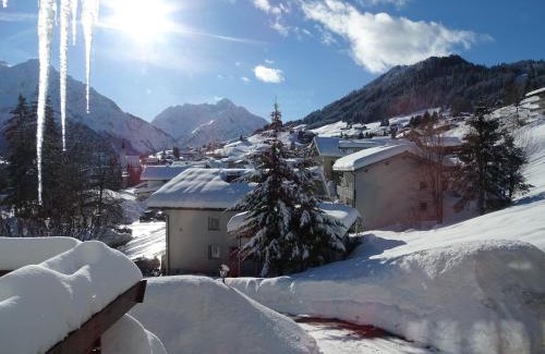 Hirschegg Apartamento | Der Berghof
