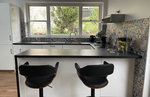 Derby Cama Y Desayuno | Derby Bank House Cabin- one bedroom with full kitchen