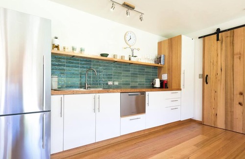 Lindisfarne Apartamento | Derwent River Apartment - Near the Waterfront!